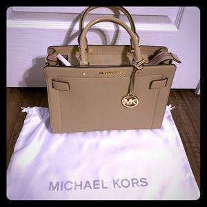 NWT Michael Kors Rayne Medium Satchel in Bisque